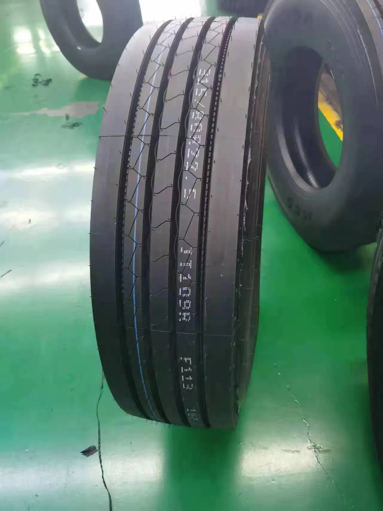TBR Overloading Structure 315/80 R22.5 Truck Tyre