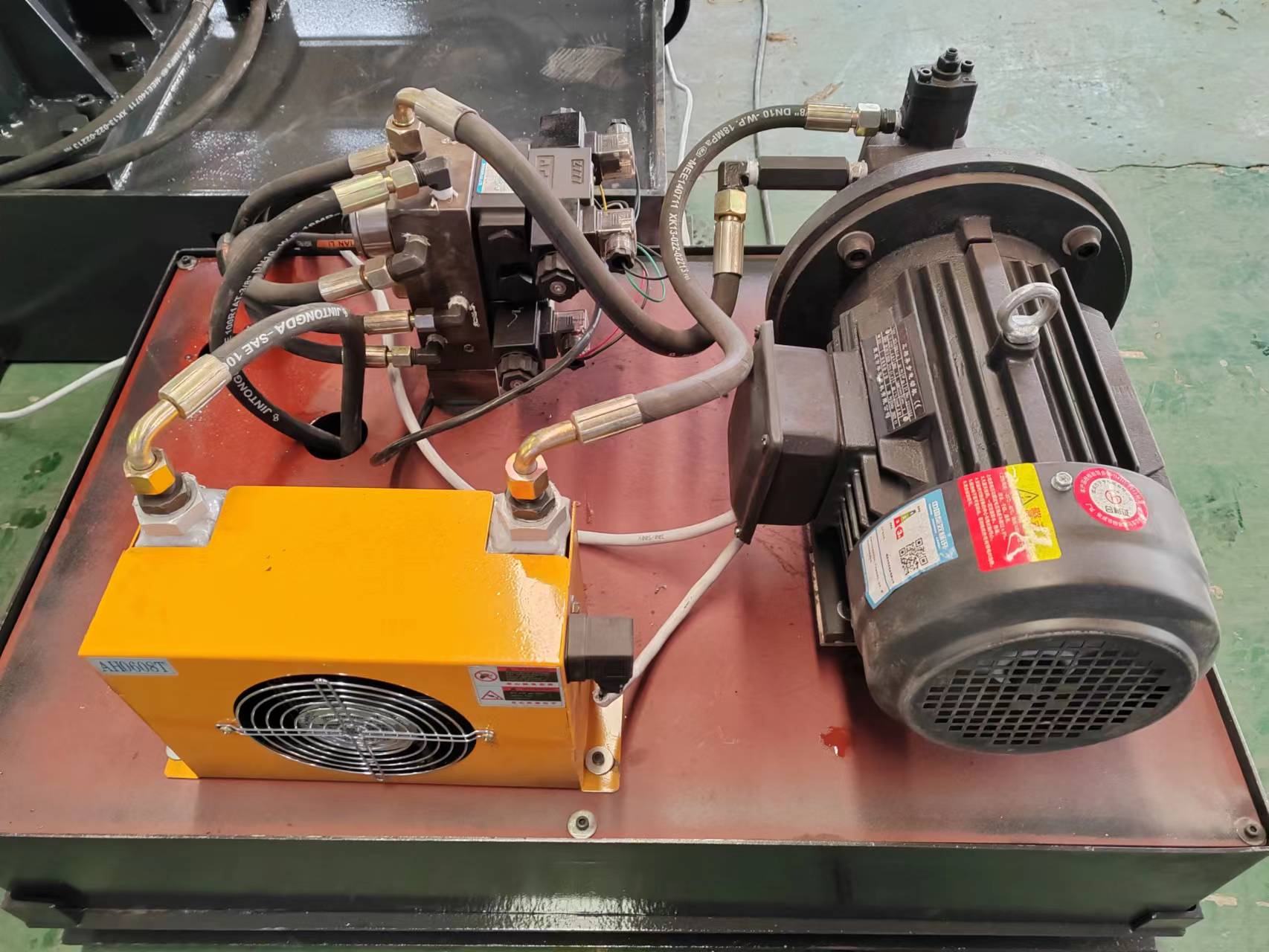 Станок ленточнопильный по металлу