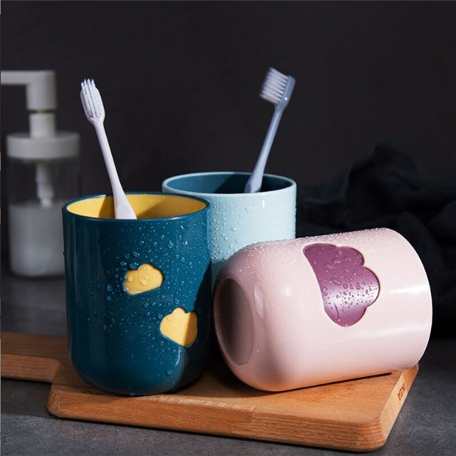 Factory Direct Creative Cloud Design Couple Toothbrush Cup Bathroom Accessories