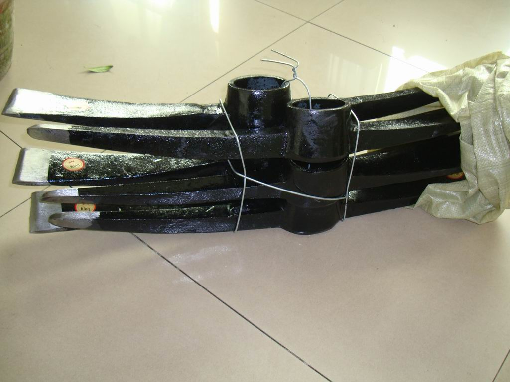 Cheaper Tangshan Pickaxe Without Handle Rail Way Steel