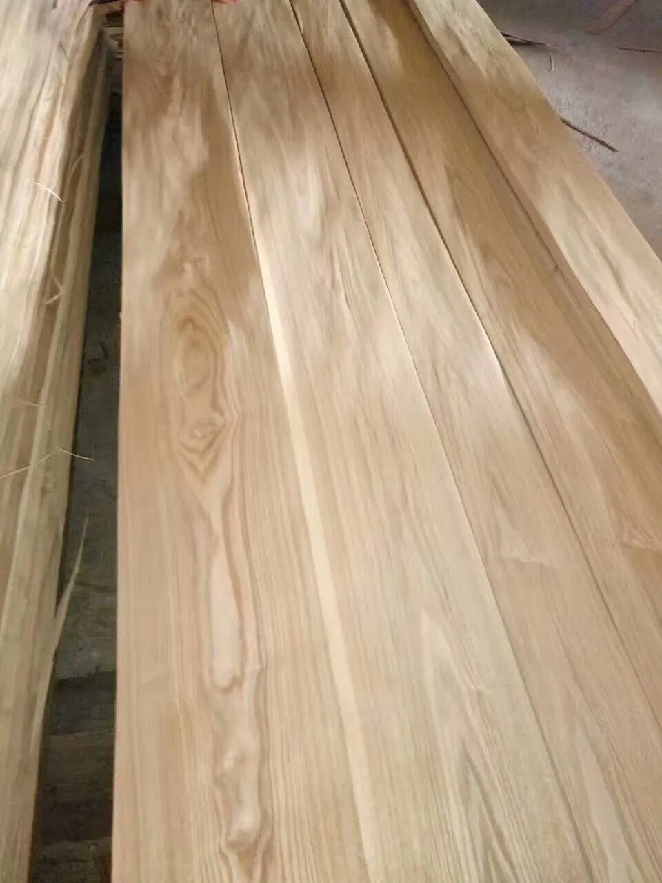 Slicer Fancy Ash Veneer in 0.50mm From Factory