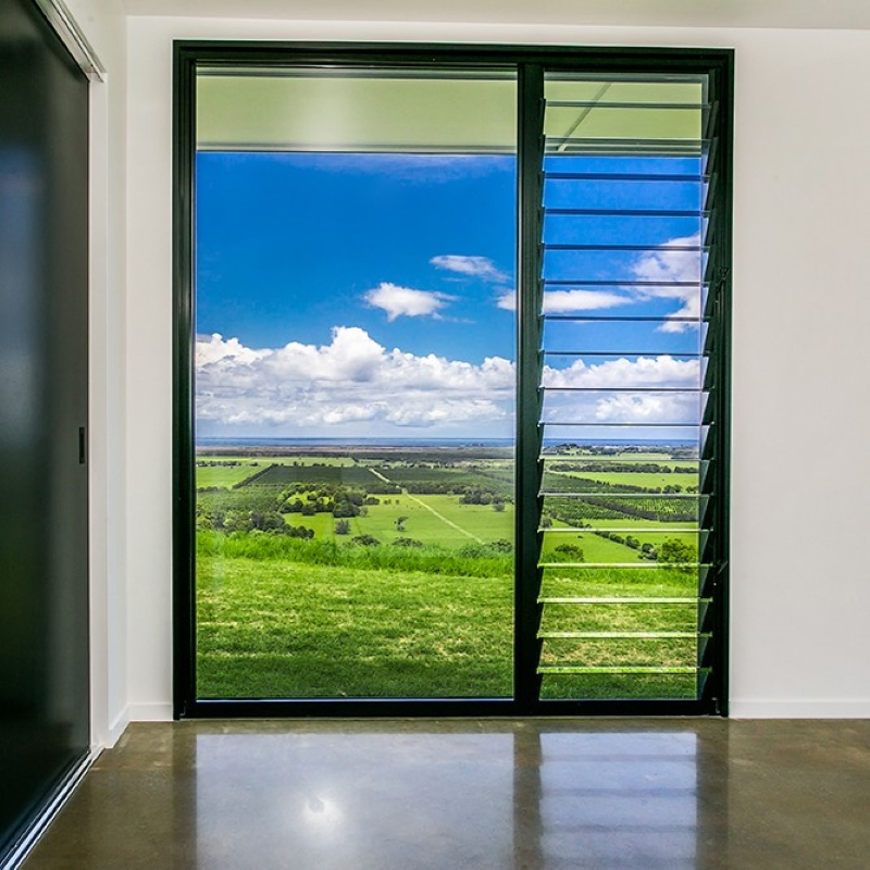 Residential Window Louvers in Tempered Glass Window for Ventilation
