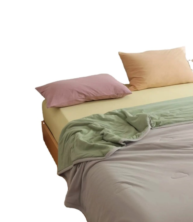 Soft and Stylish Quilted Blanket for Year-Round Use