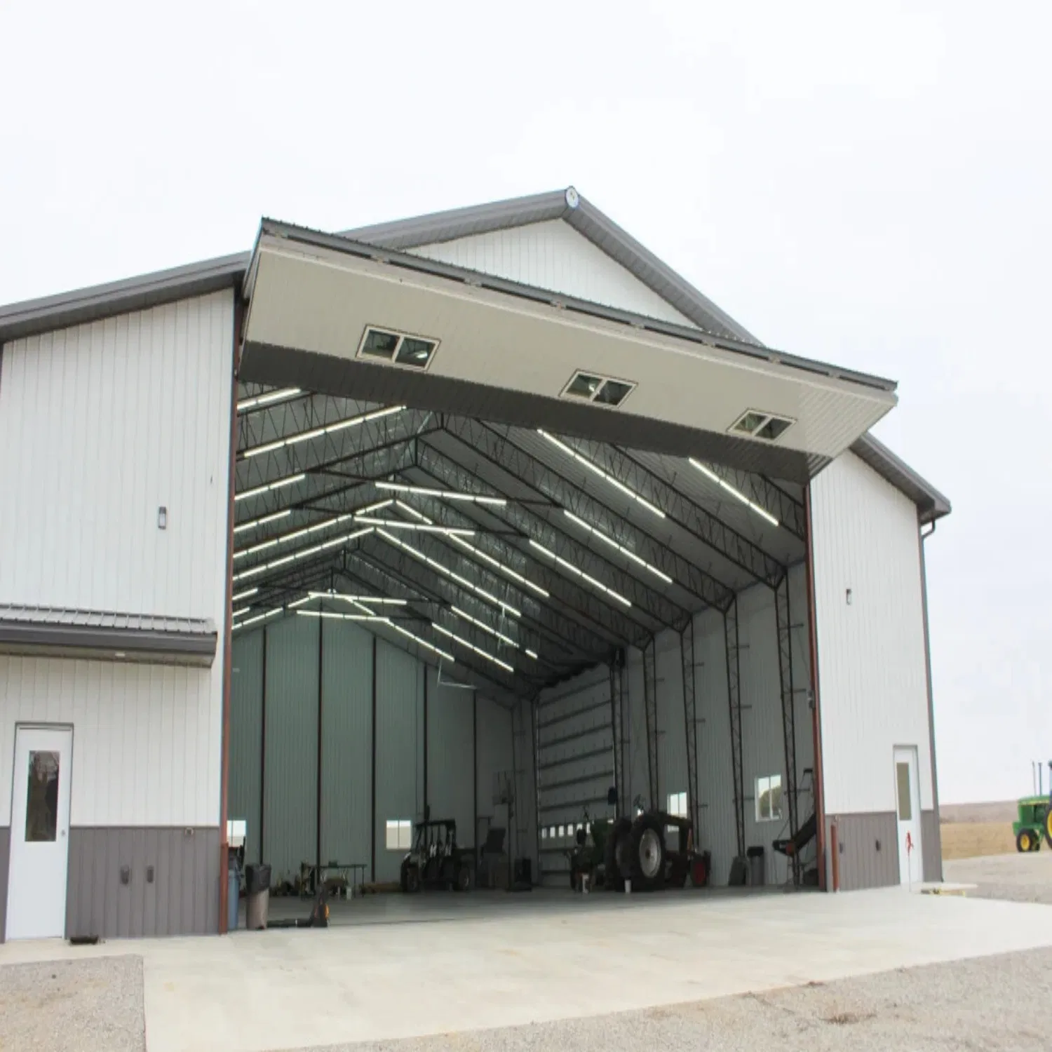 Prefabricated Light Steel Structure Agricultural Storage Machinery and Equipment Warehouse From China Supplier