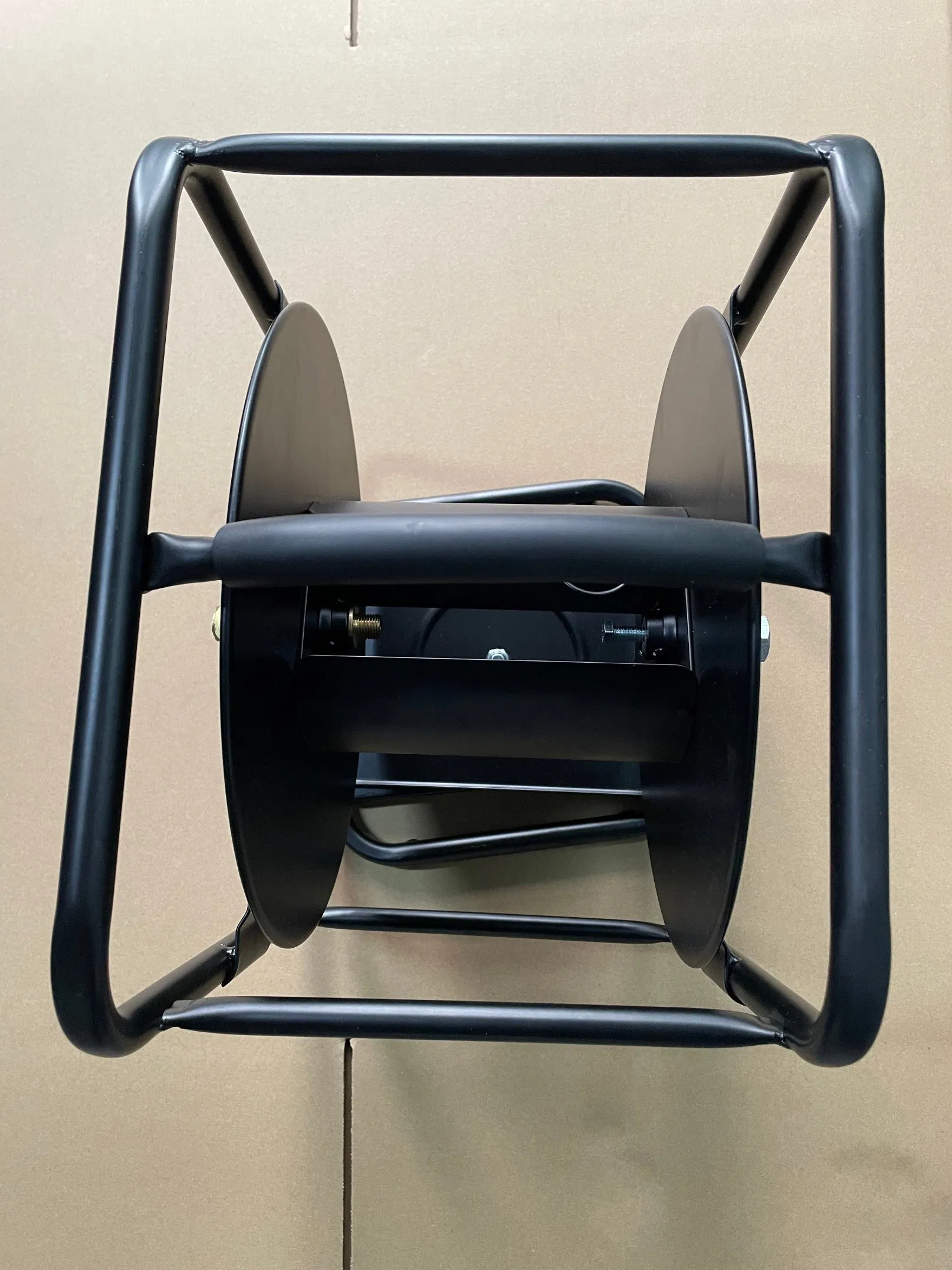 Manual Hose Reel with 360 Degree Swivel Base