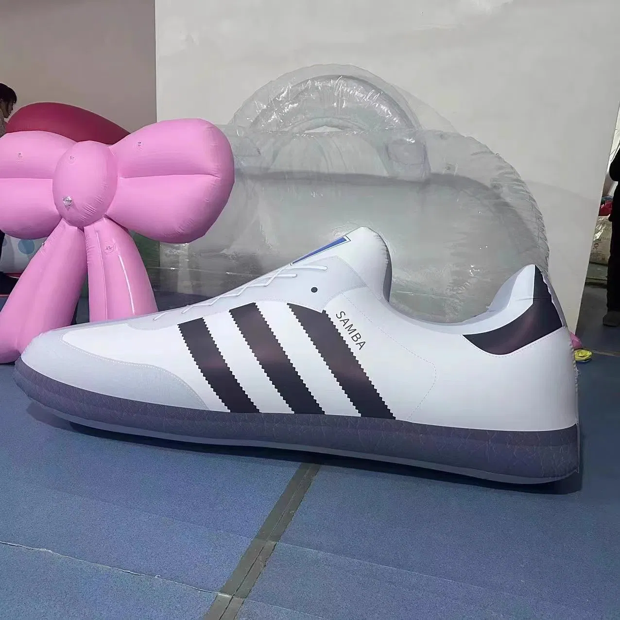 Boyi Giant Inflatable Shoe Sneaker Sports Shoes Balloon