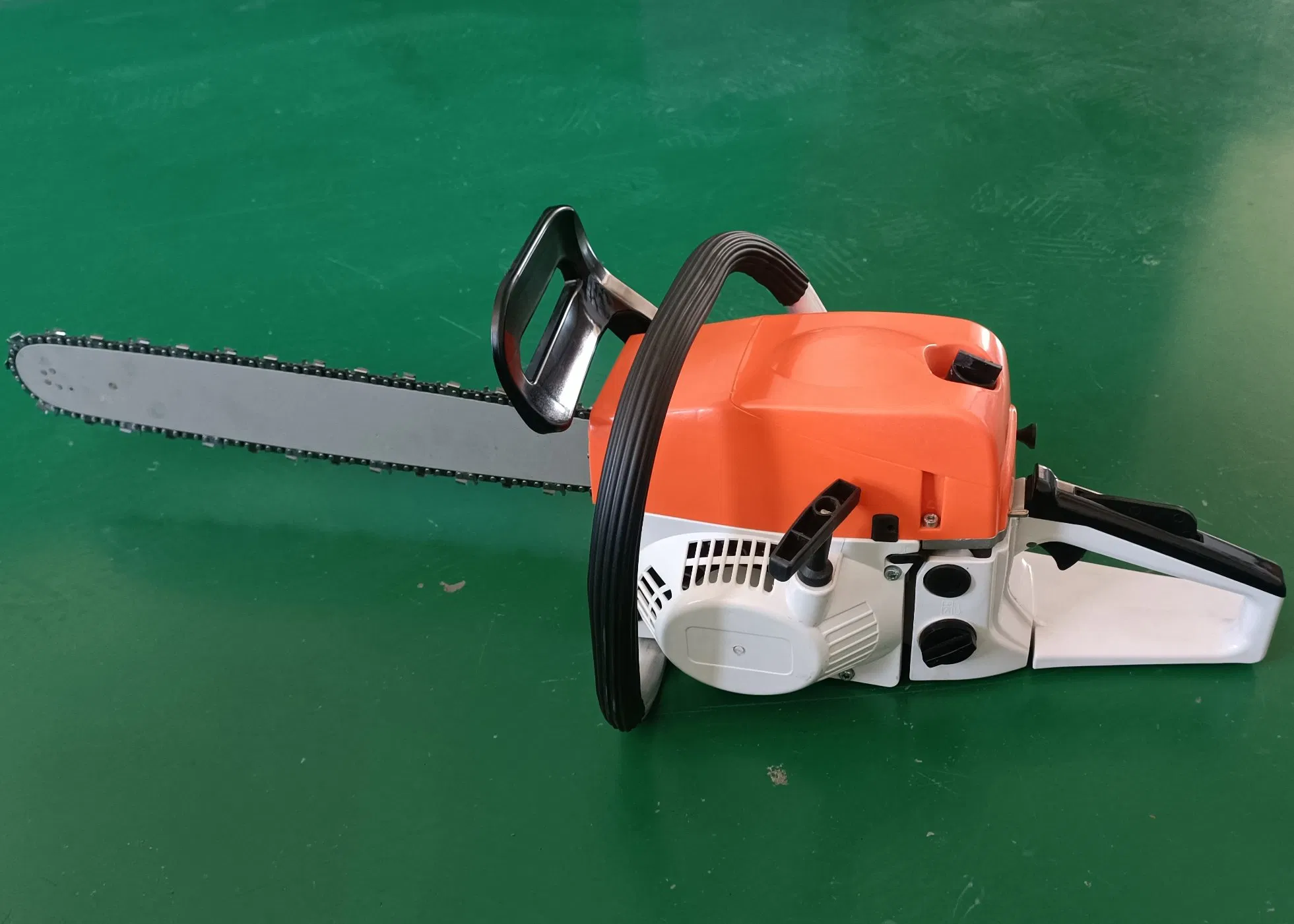 CE Certificated Popular Garden Tool Gasoline Chain Saw