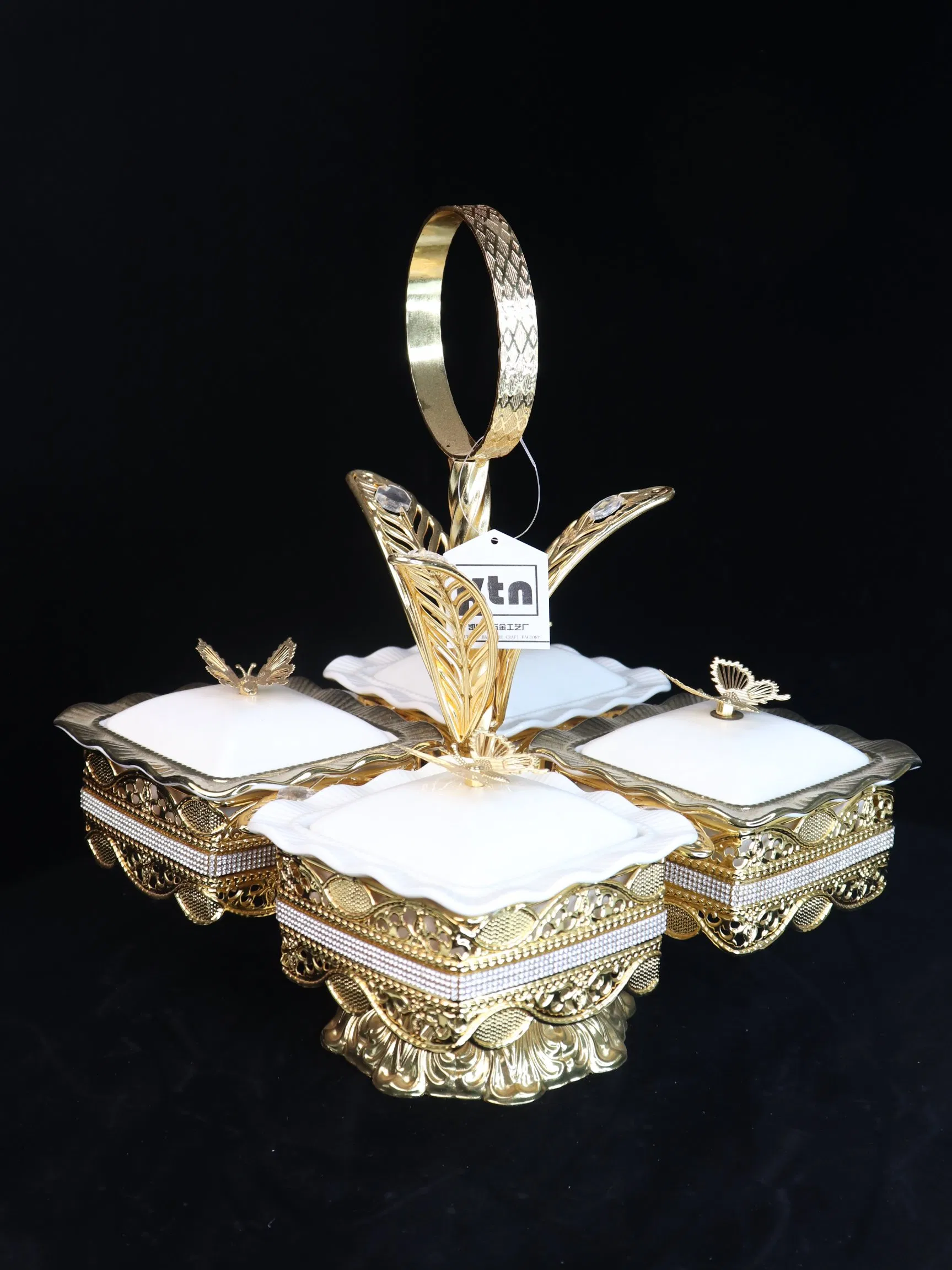 New High-End Gold-Plated Iron Strip with 4 Square Ceramic Bowls