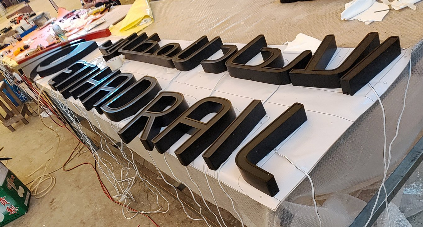 Aluminum Channel Letter Sign Manufacturers out Door Shop Signage Name