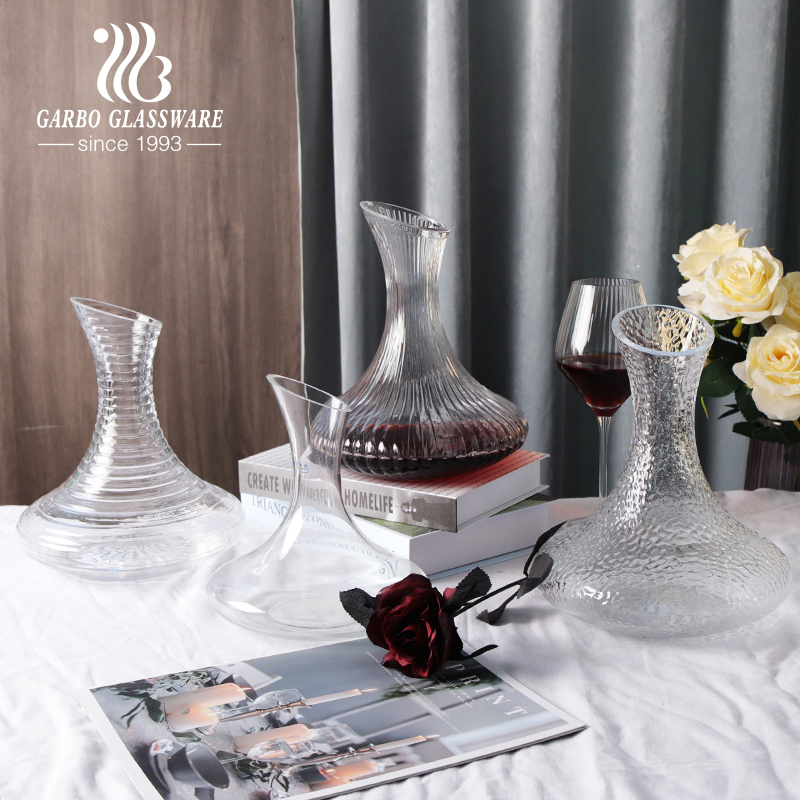 Handmade Classic 1700ml Glass Red Wine Decanter with Honeycomb Engraved