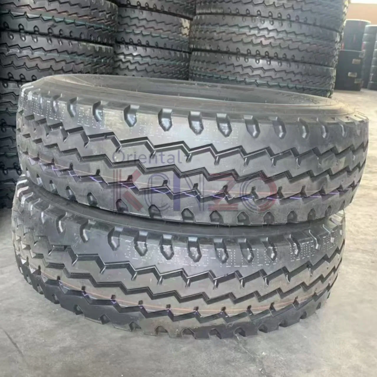 Шины грузовые радиальные всестальные 9.5R17.5 215/75R17.5 12R22.5