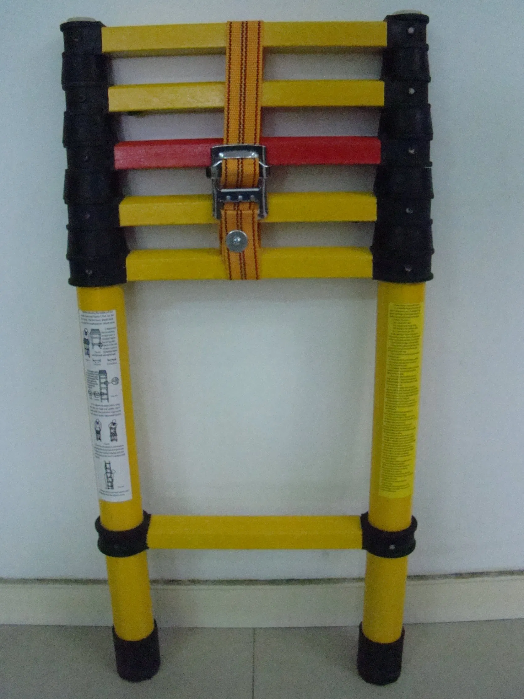 220kv Yellow 4m Fiberglass Telescopic Ladder