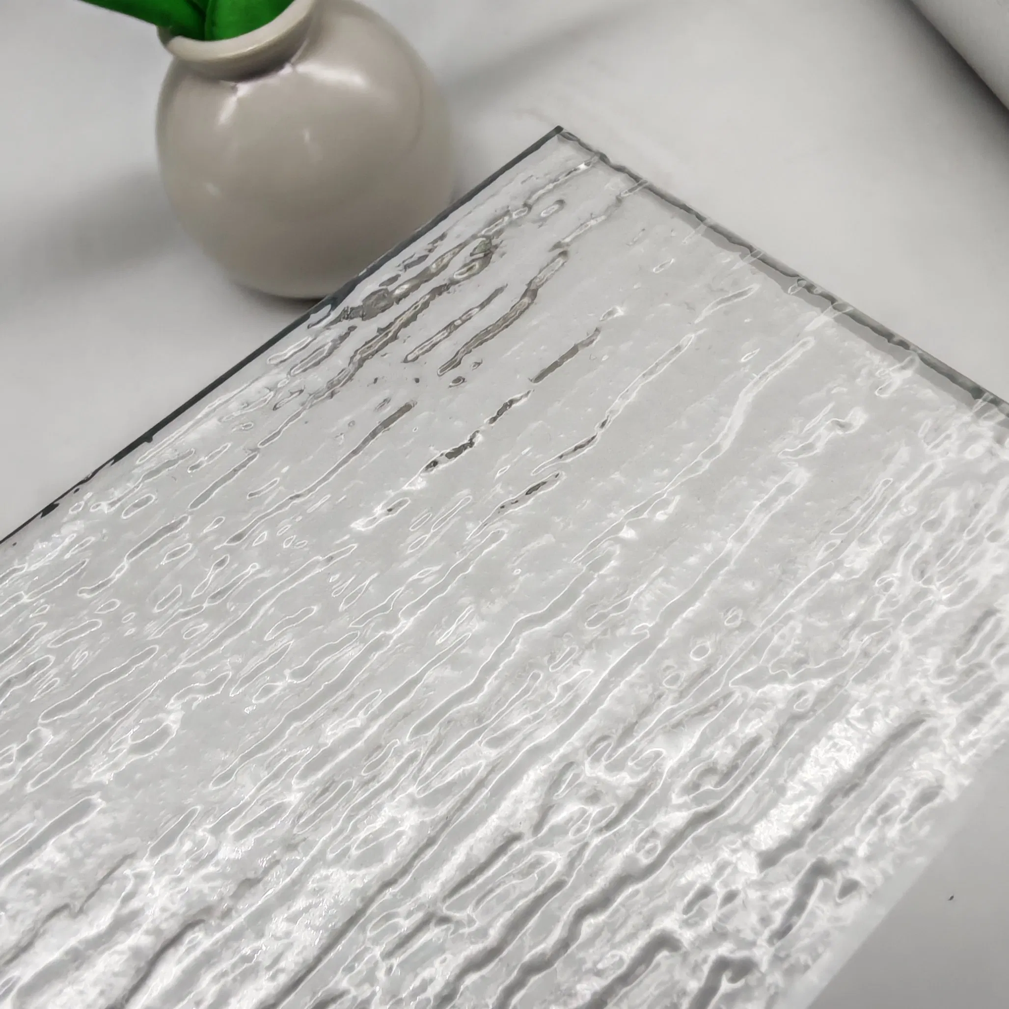 Ultra White Fused Glass for Modern Interior Styling