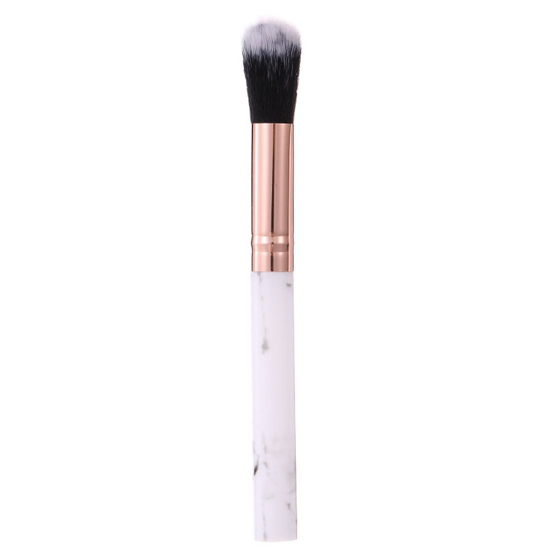 Top Makeup Tools for Flawless Finishes: Buy Highlighter Brush Today