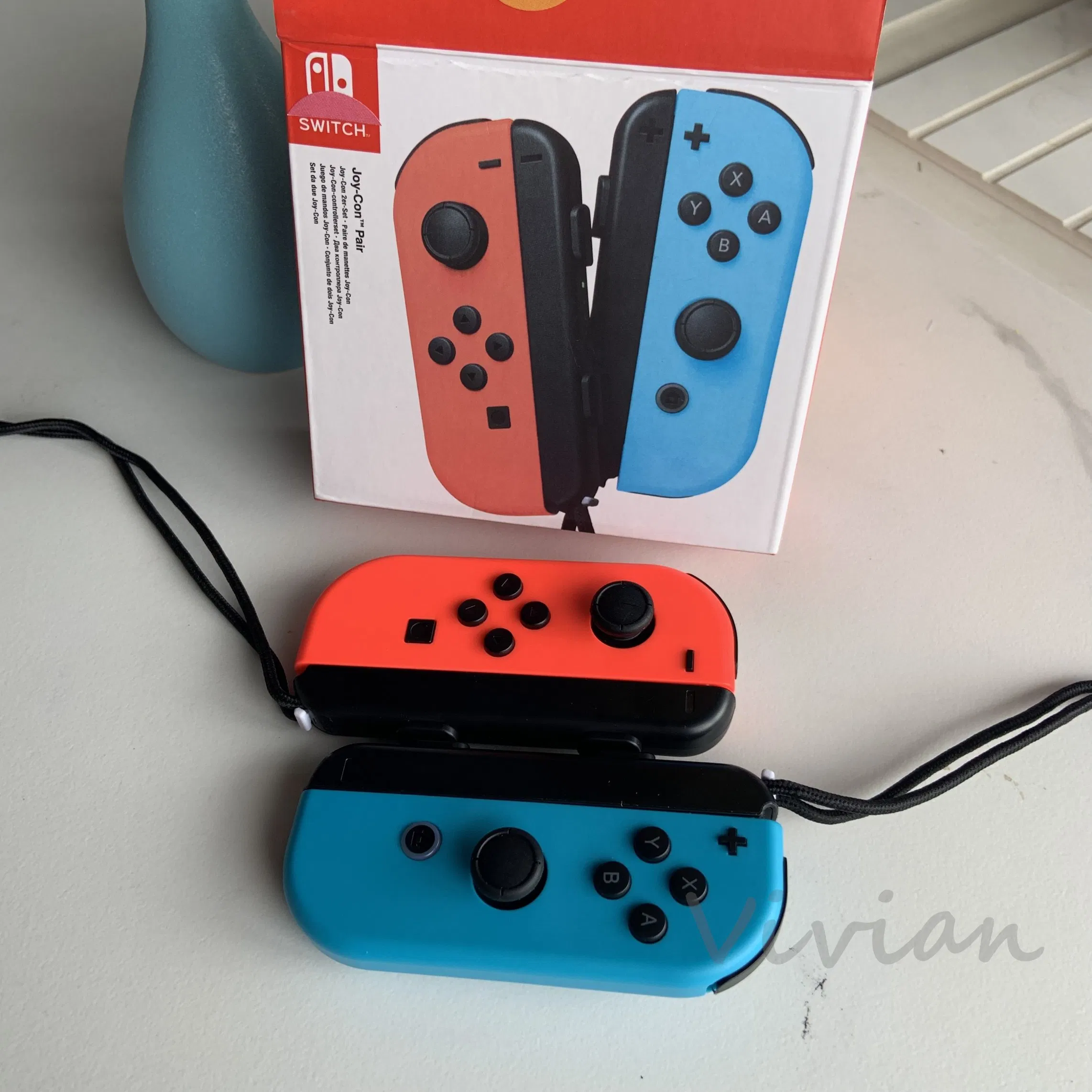 Hot Selling 1: 1 Replica Bluetooth Switch Joystick Game Controller Vibration Sensor Wireless Controller for Nin-Ten Switch