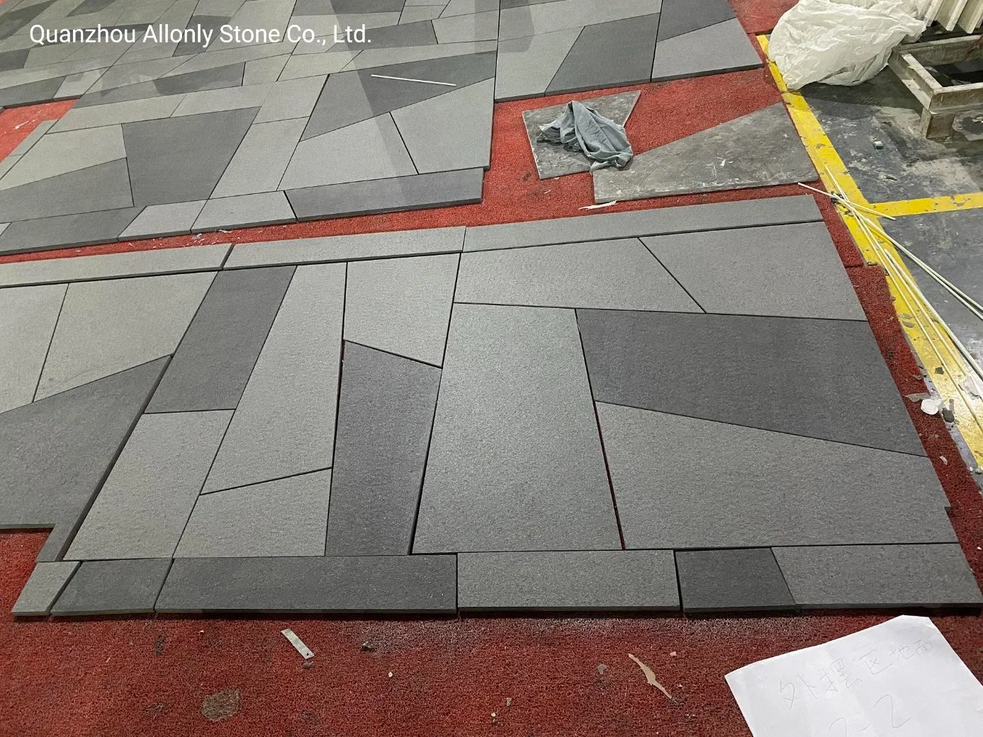 Flamed Waterject Flooring Design Black Basalt and Grey Andesite Stone for Patio/Garden Decoration