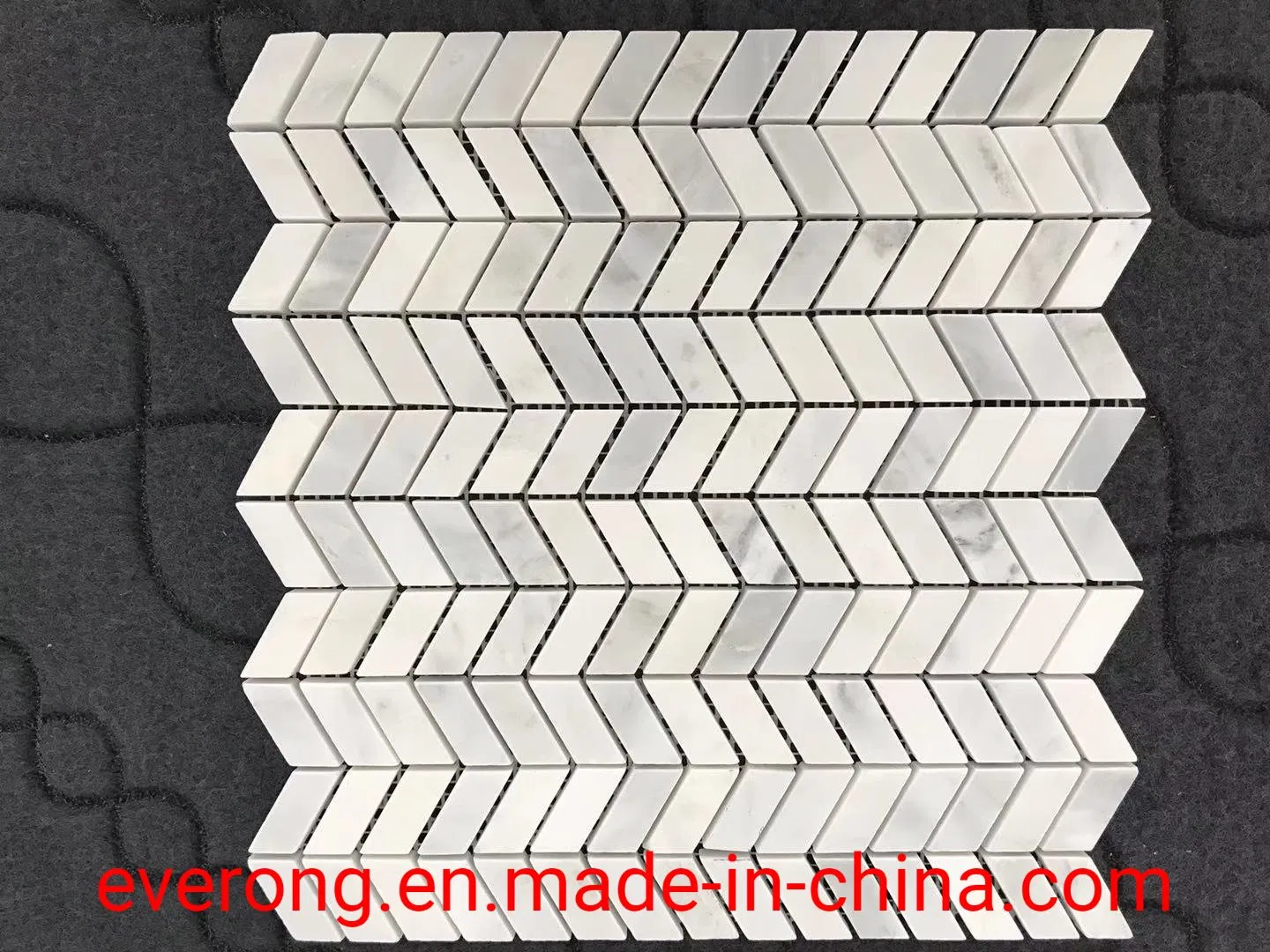 Мозаика из натурального мрамора для стен кухни и ванной