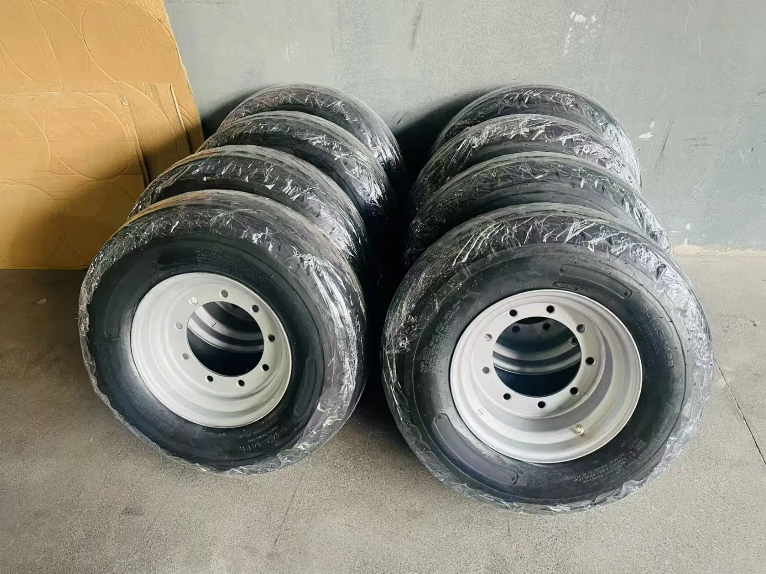 Универсальные шины 9-14.5 для техники JYD