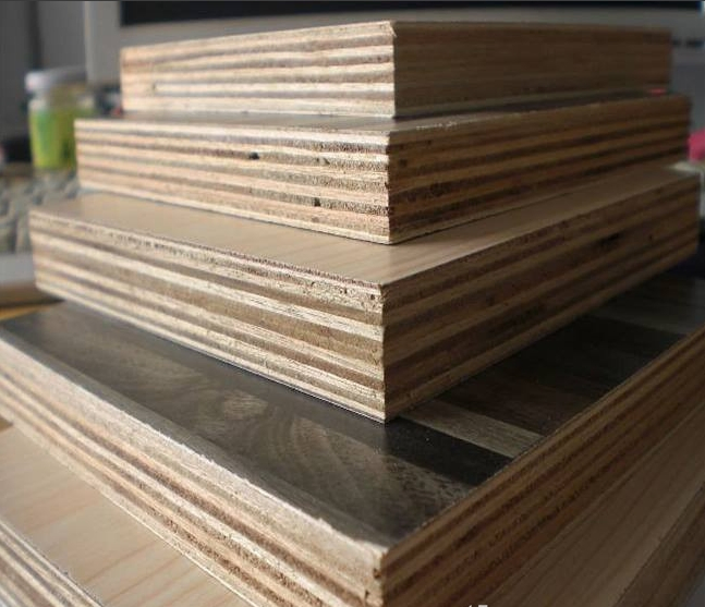 Фанера ламинированная строительная черная/красная/зеленая