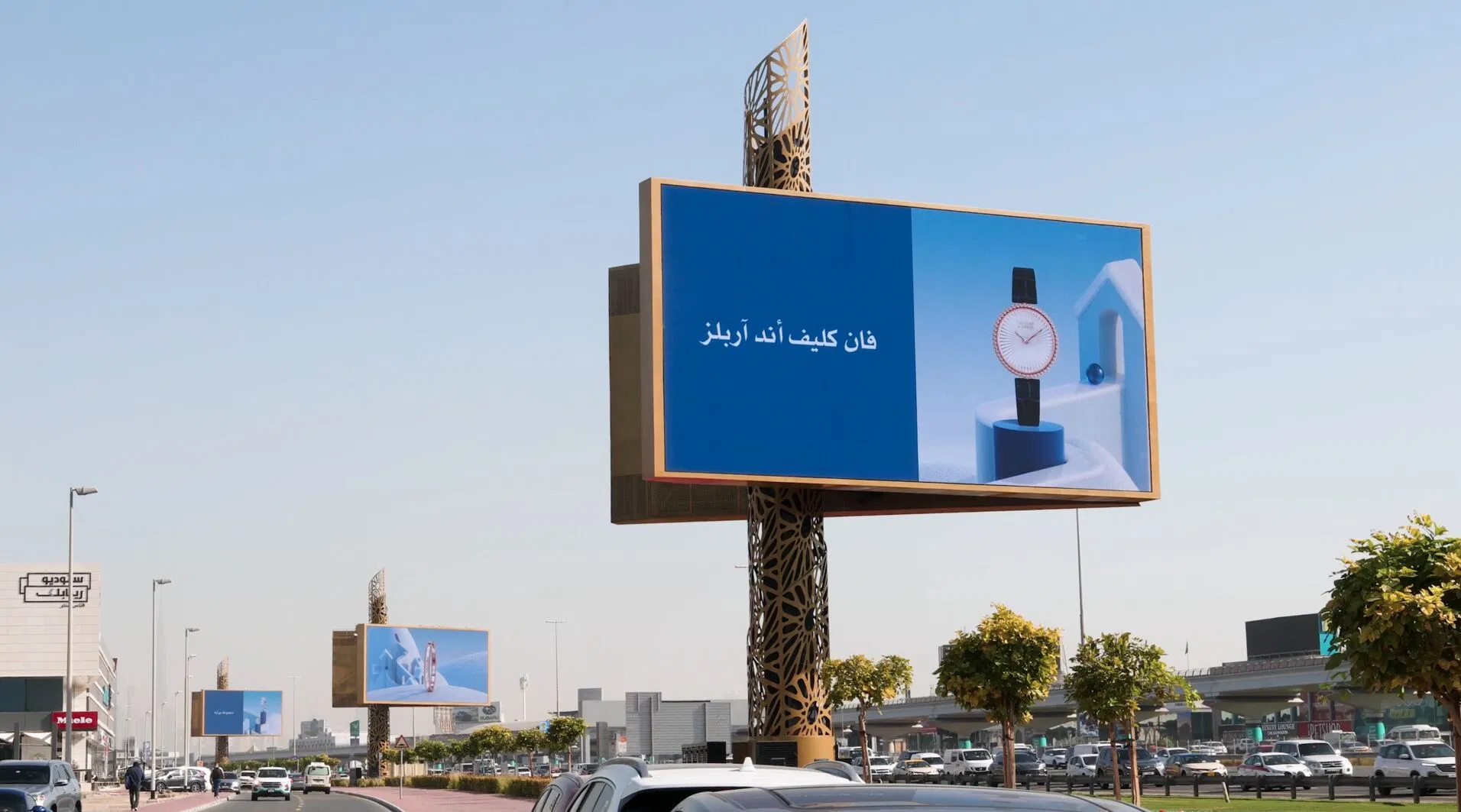 Customizable Fixed SMD P2 P3 P4 P5 P6 P8 P10 Waterproof Giant Display Outdoor LED Advertising Screen 3D Digital Billboard