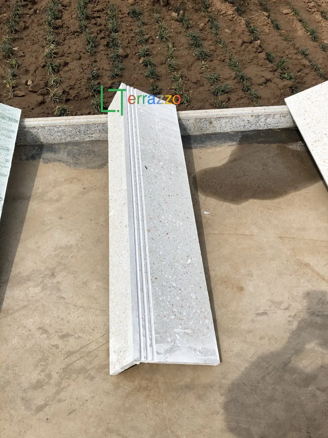 Direct Sourse of Durable Terrazzo "L" Whole-Body Stairs