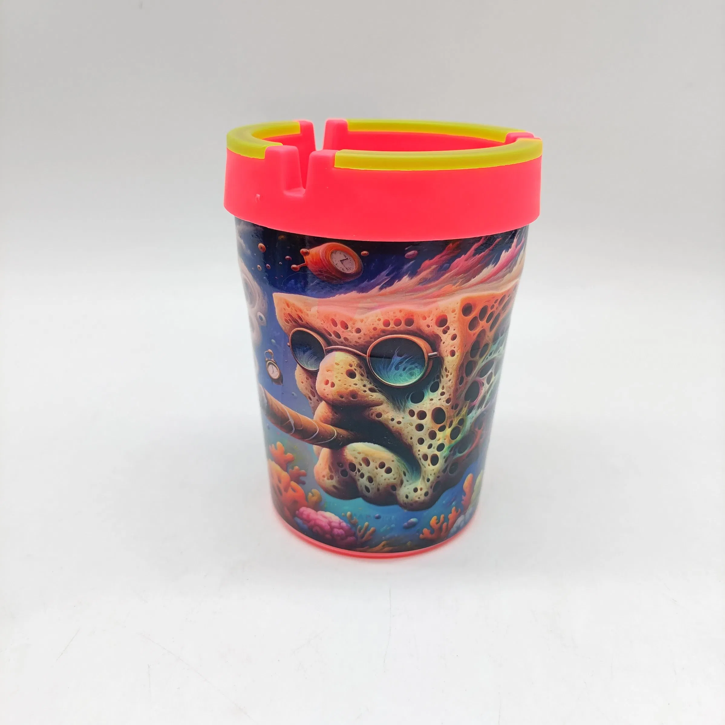 Hot Portable Car Ashtray Can Butt Bucketmold Luminous Butt Bucket Car Ashtray