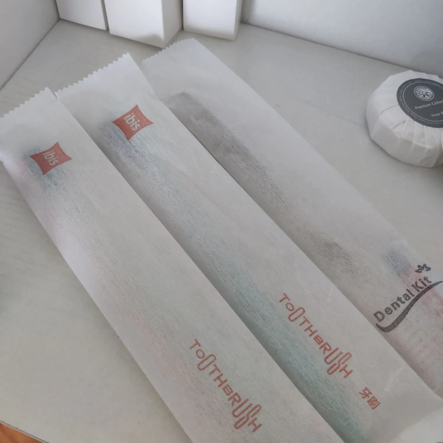 Non Woven Bag Eco-Friendly Hotel Toothbrush Kit