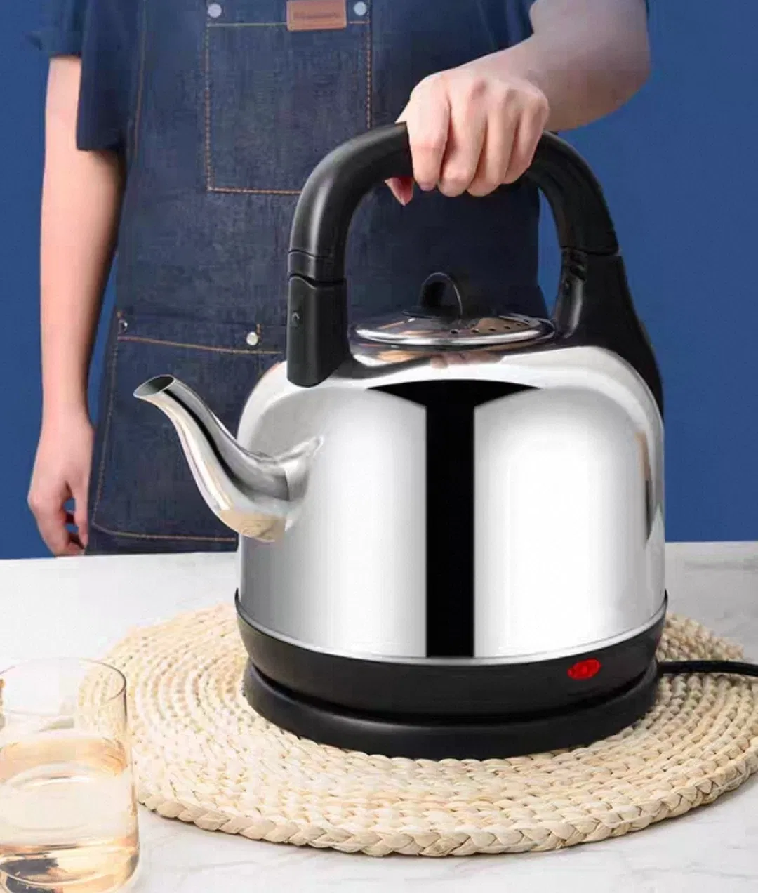 4 2L Durable Electric Kettle with Customized Stainless Steel Design