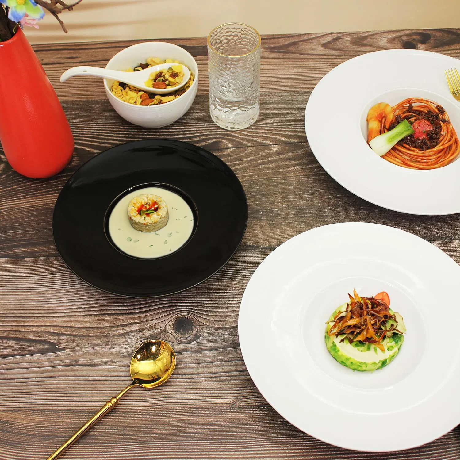 Ceramics Rimmed Soup Plate Black and White