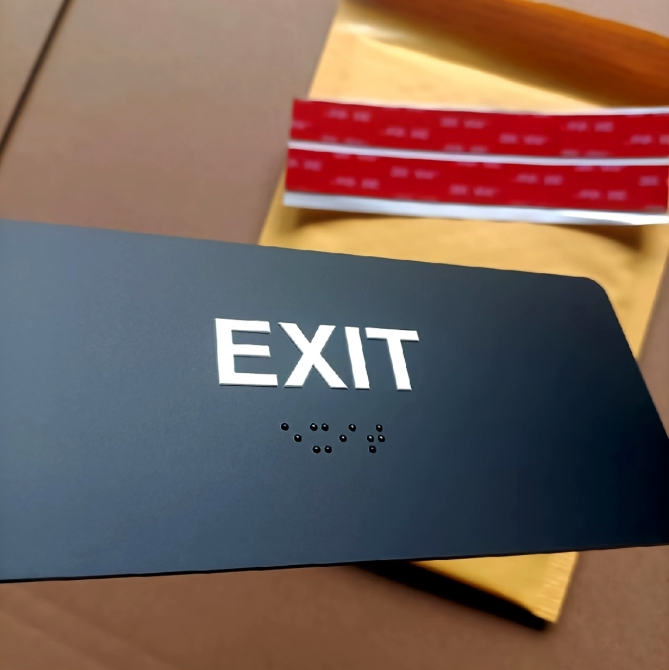 Custom Design Wall-Mounted Braille Guide Sign for Bathroom