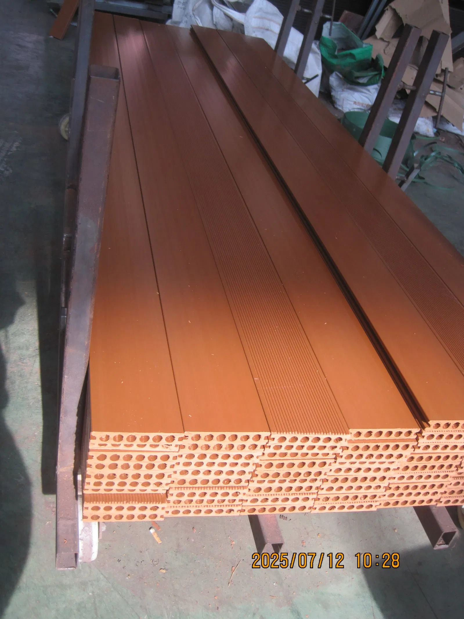 Plastic Co-Extruded Floor Panel, Outdoor WPC Decking for Garden Yard Decoration