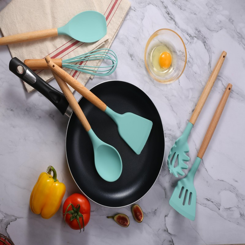 Nordic Green 12 Pieces in 1 Set Kitchenware Silicone Kitchen Set