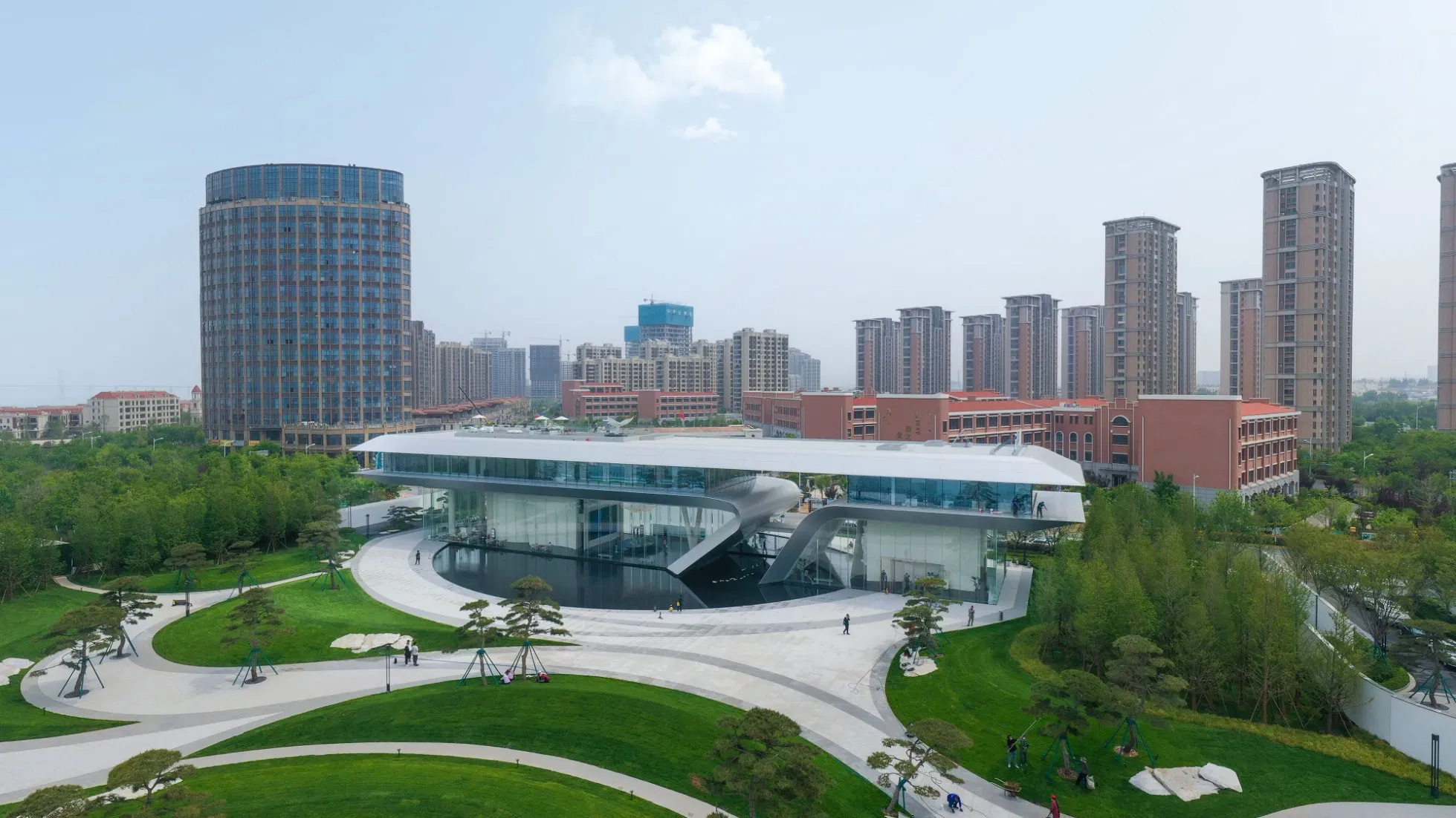 Unique Shaped Building with Innovative Design and Aesthetic Appeal