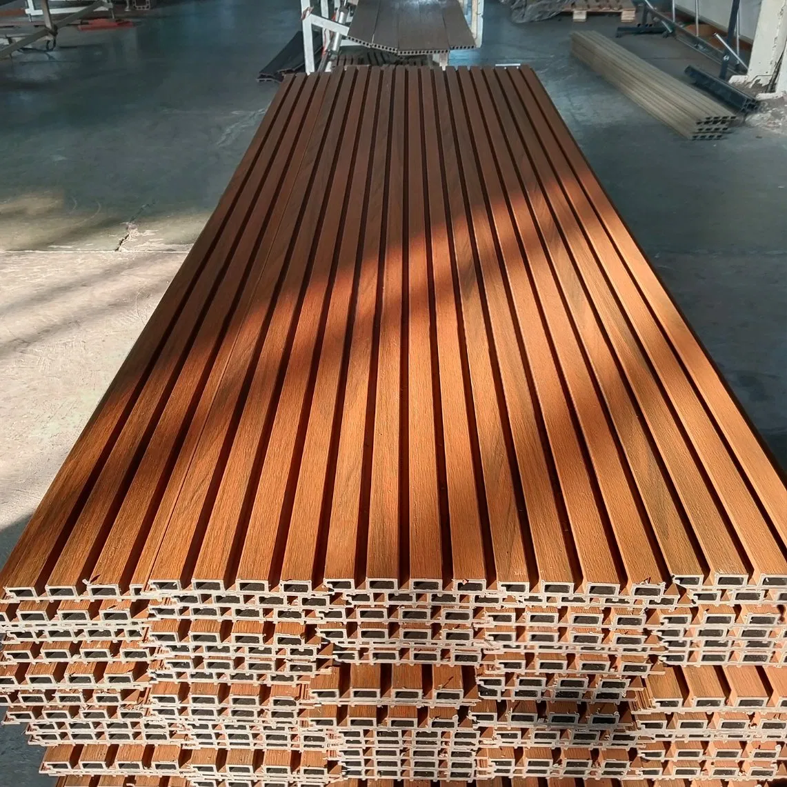 Sonsill Waterproof Outdoor Decoration Fluted Panels Composite Wood WPC Wall Cladding