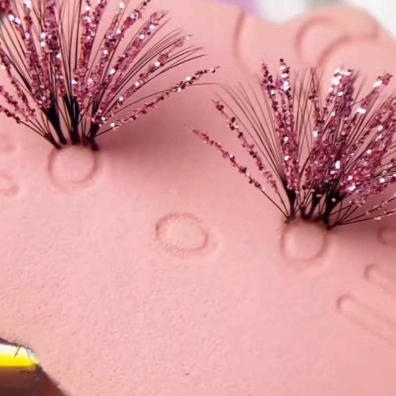 Sparkling Single Lash Extensions for Party Makeup Glam