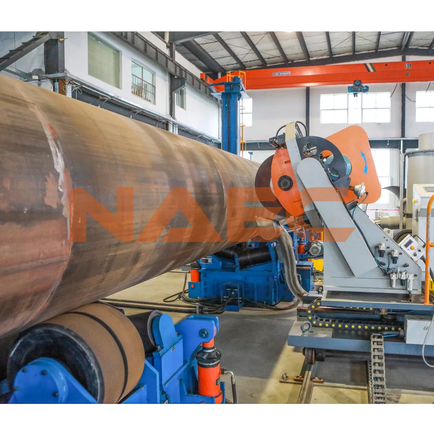 Машина для строжки и шлифовки наружных кольцевых швов