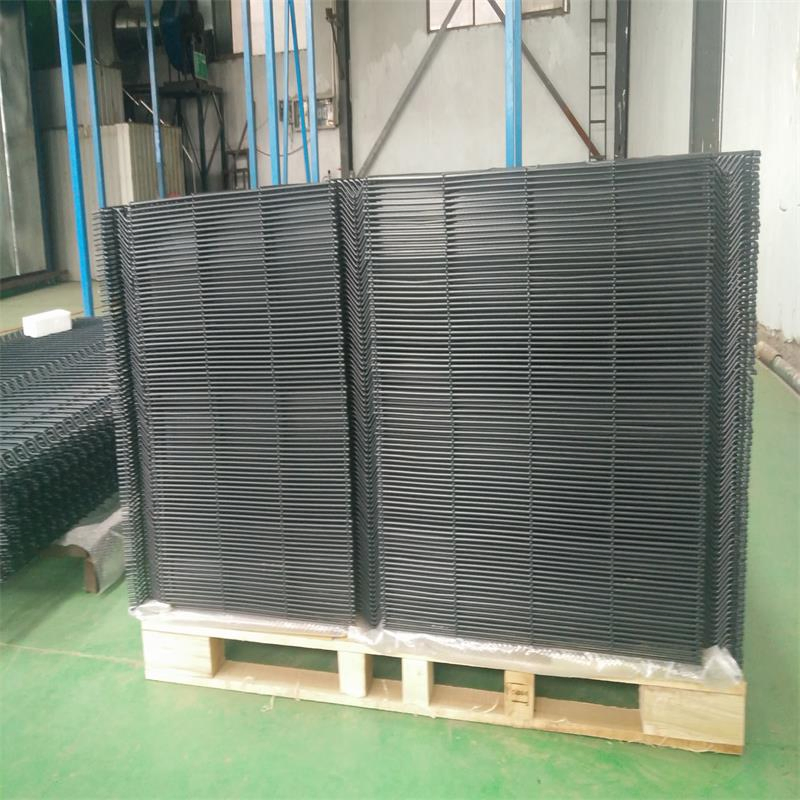 Low Carbon Steel Wire Mesh Fence