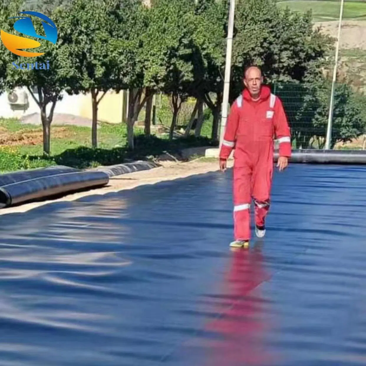 Environmental Grade 1mm 1.25mm 1.5mm HDPE Geomembrane, Used for Landfill Cover/Sewage Tank Liner Anti Seepage Membrane Liner for Heap Leaching Pond