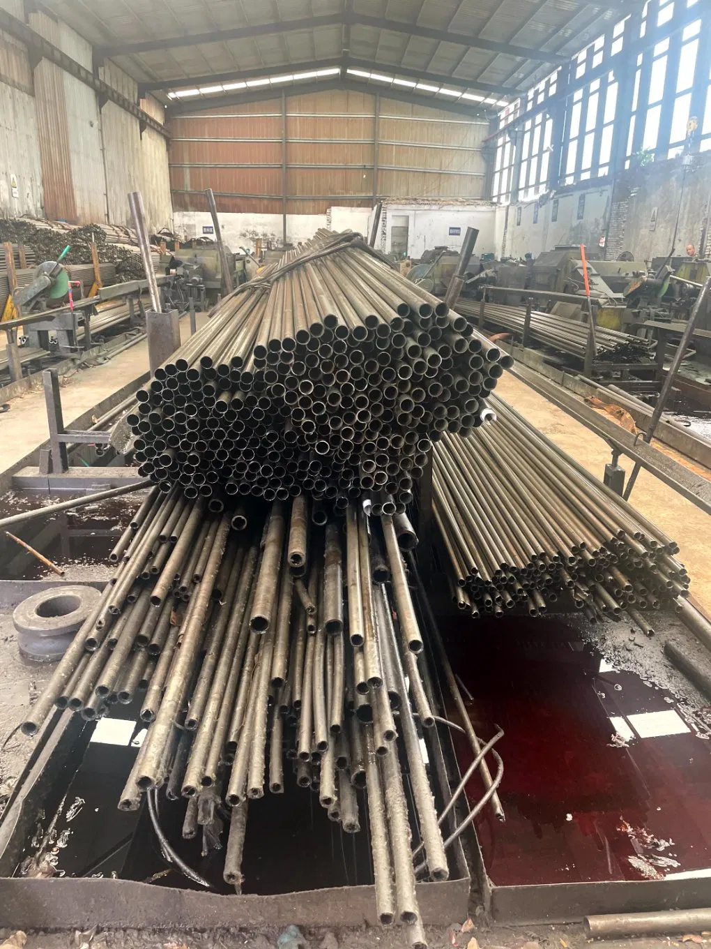 High Pressure Alloy Seamless Pipe for Hydraulic Systems in Heavy Machinery