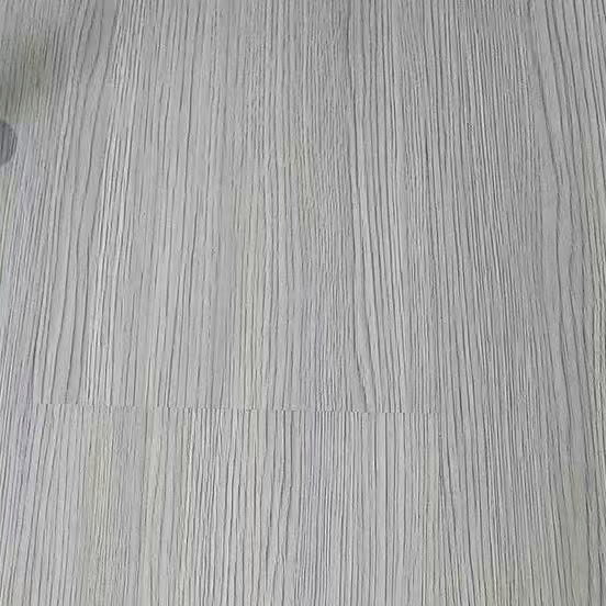 Водостойкий и износостойкий ламинат для дома