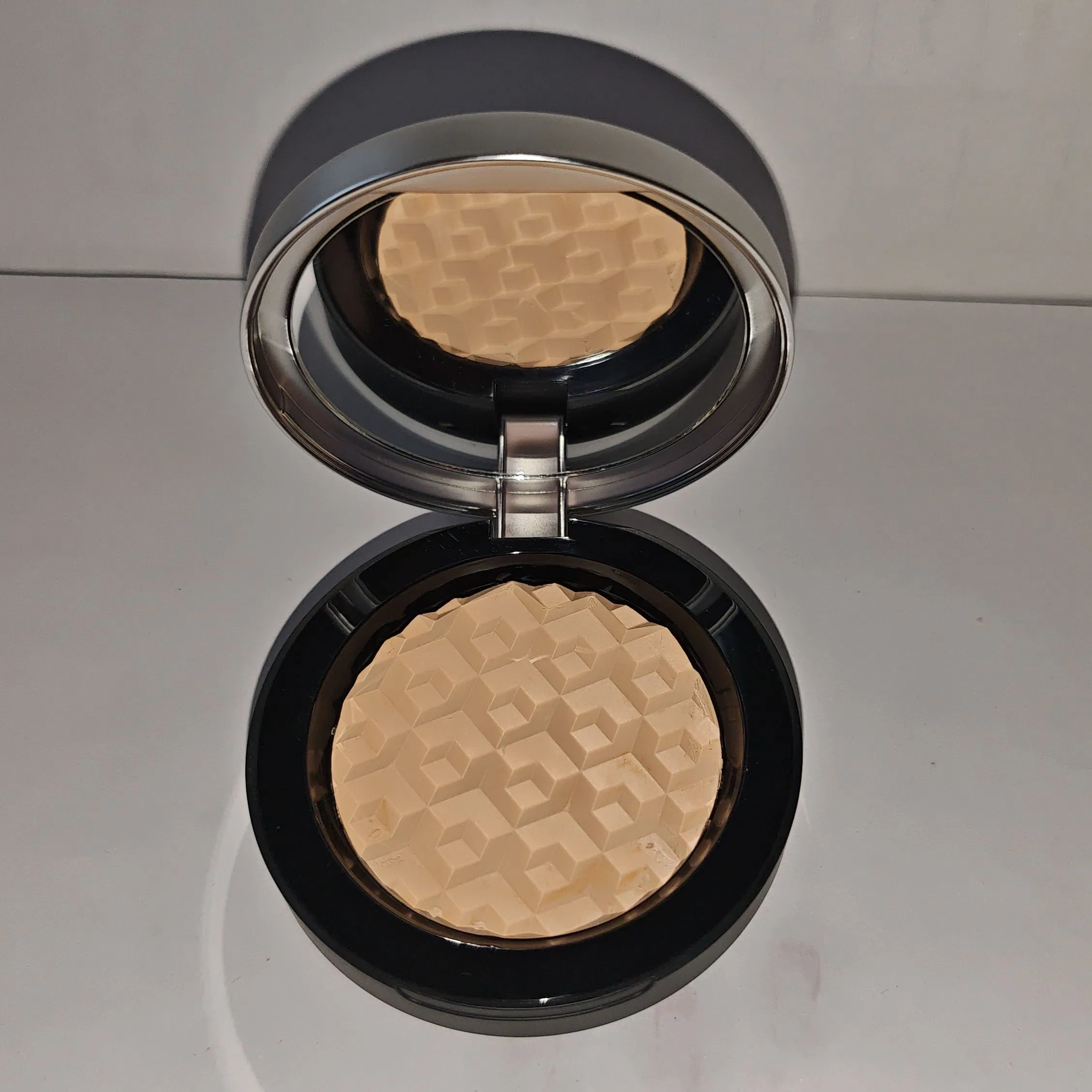 Radiant Blemish Control Primer for Daily Lightweight Application