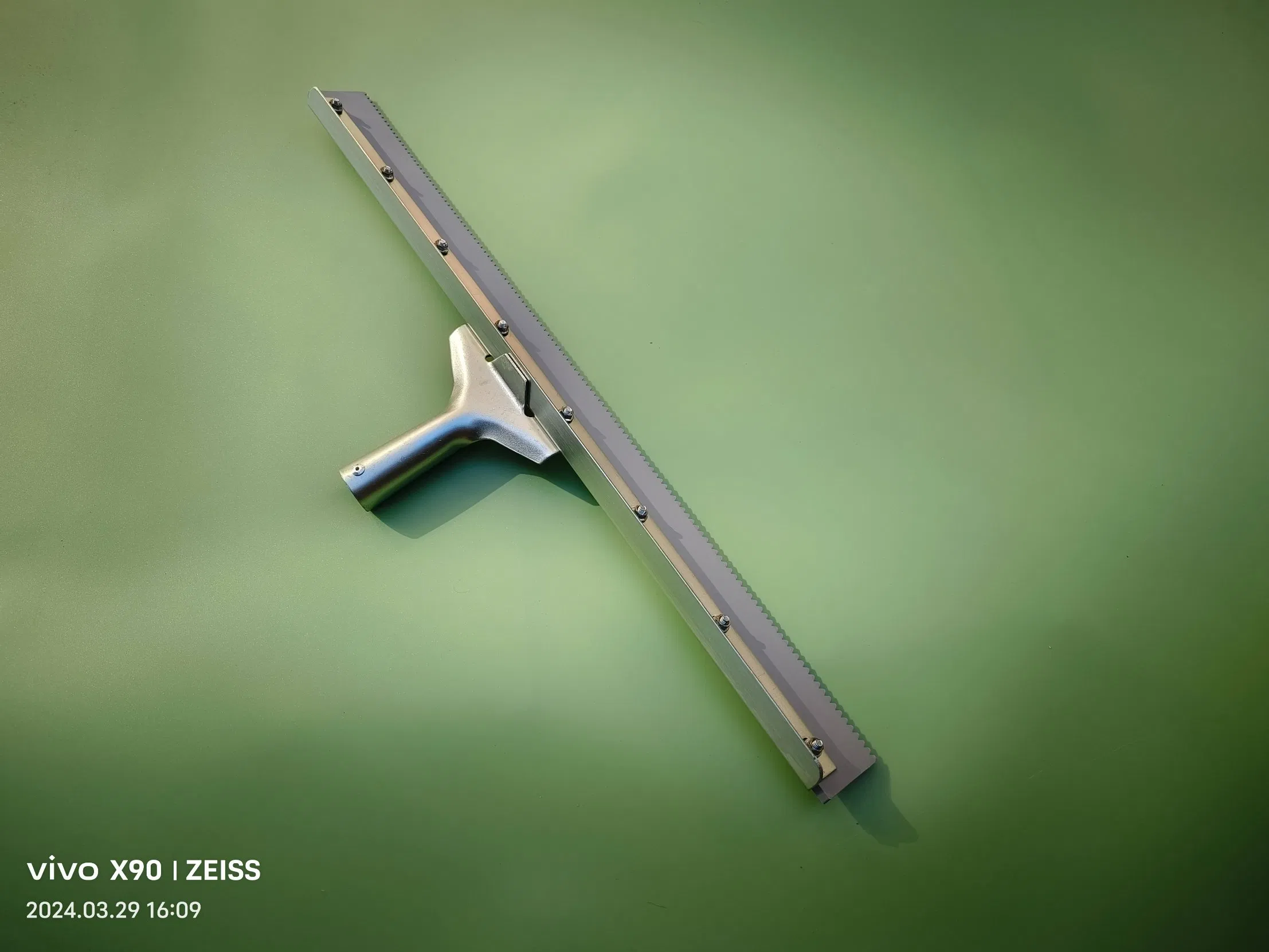 Rubber Notched Serrated Squeegee for Epoxy Coating