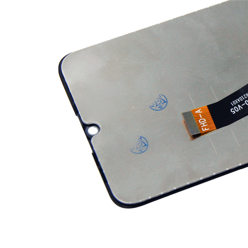 Дисплей Huawei P Smart 2019: LCD-экран с тачскрином