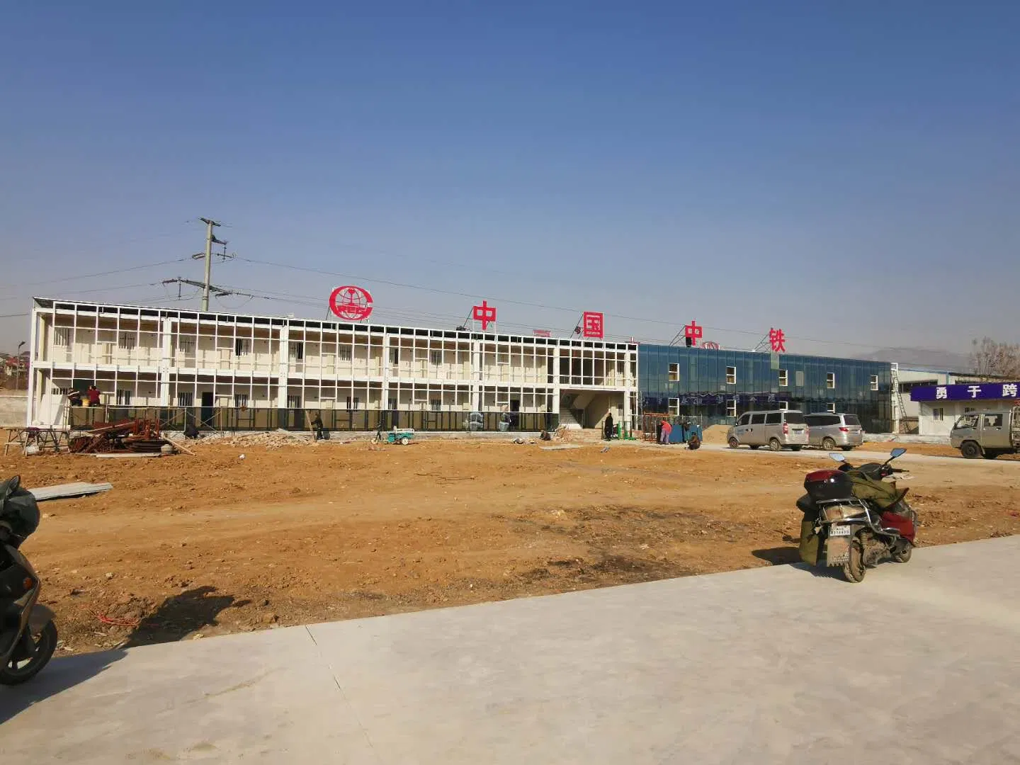 High-Quality Two-Storey Flat Pack Modern Container House for Residence/Bar/Club/Office/Shop/Warehouse/etc