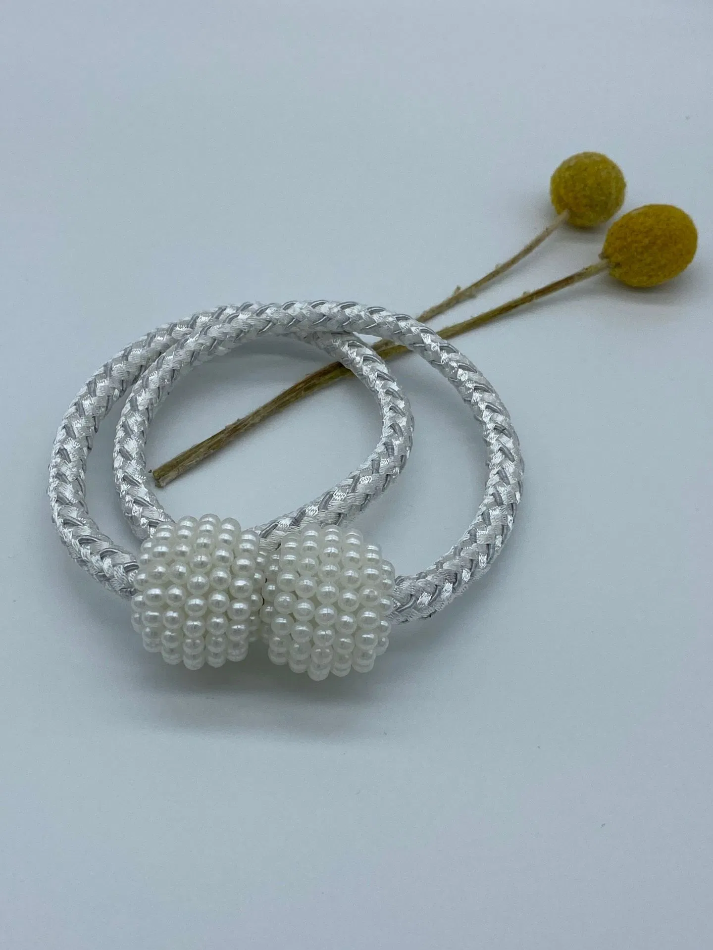 Decorative Two Pearl Ball Curtain Tieback Magnetic Curtain Tieback
