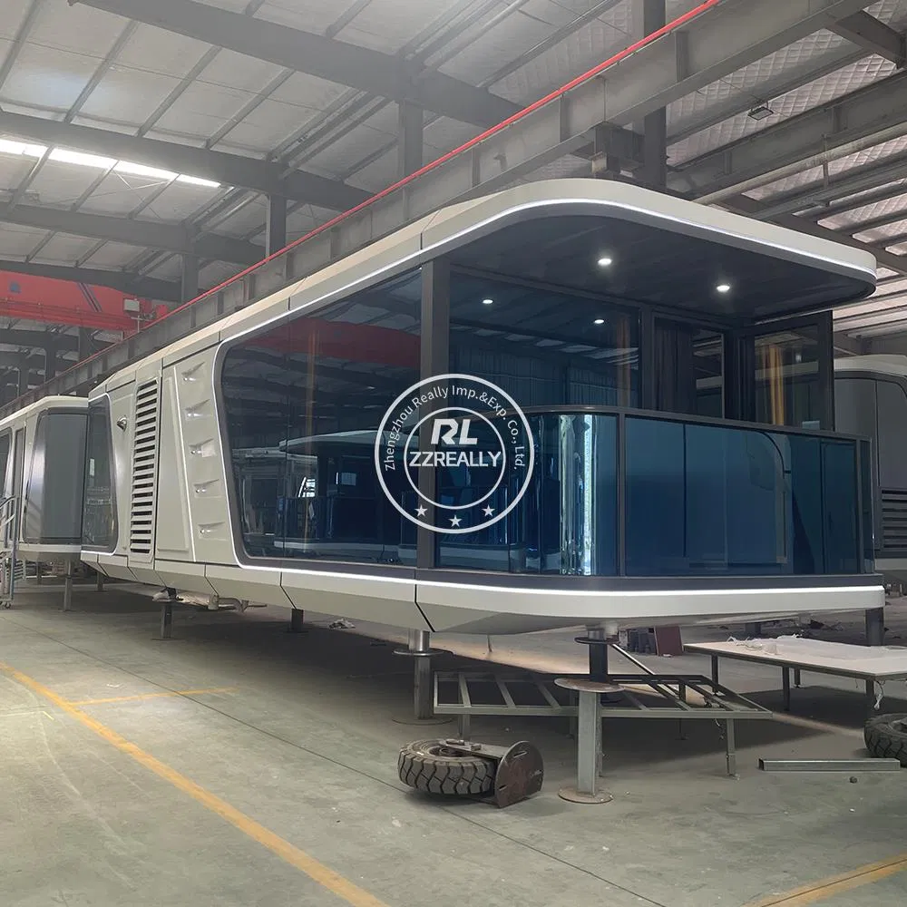2025 China Prefab Small Prefabricated Tiny Capsule House Hotel Cabin Camping Modular Container Home