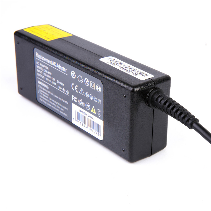 Small MOQ Notebook Computer Accessories for Samsung Laptop 90W 19V 4.74A