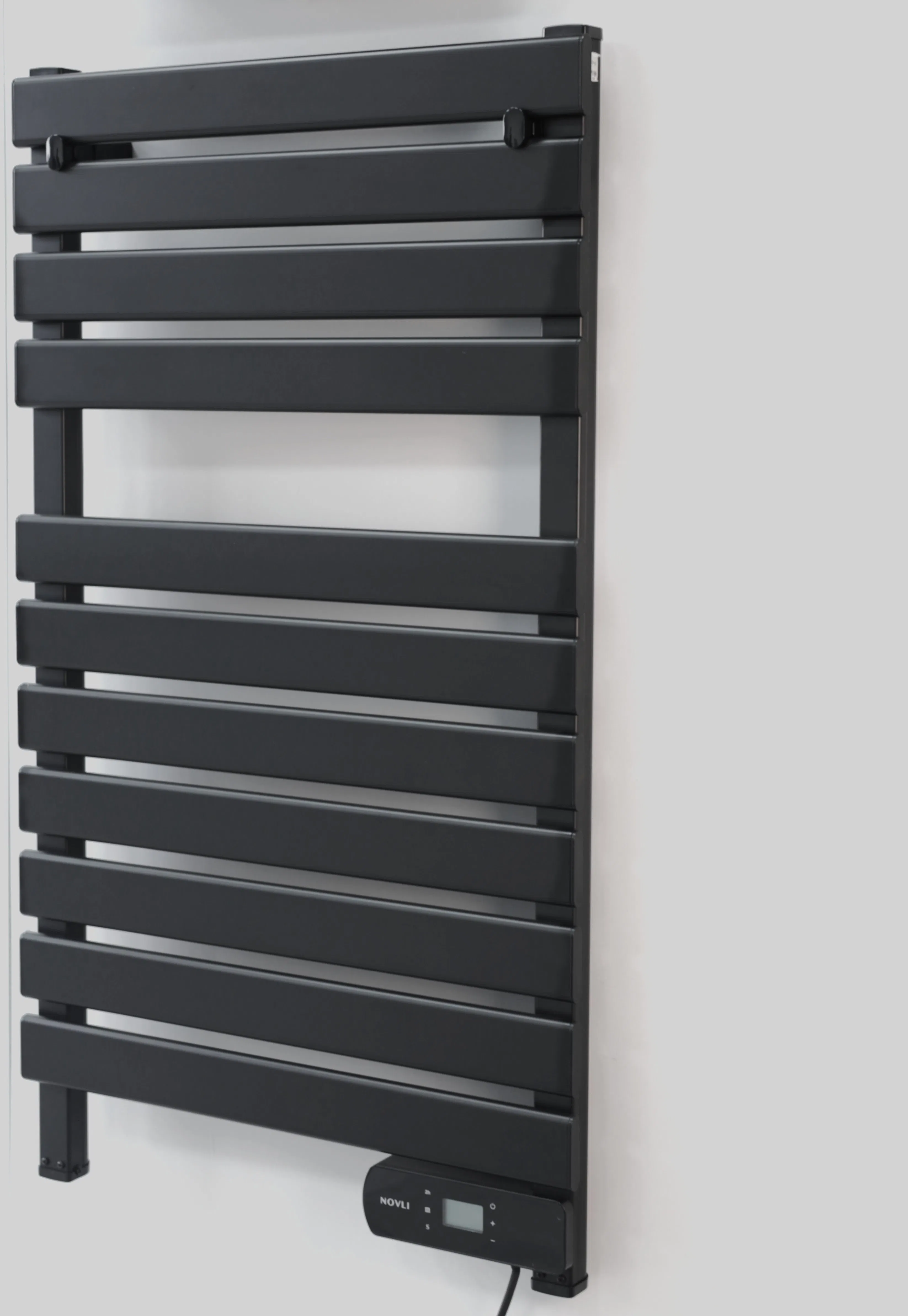 OEM Colorful Matte Black Radiant Heated Towel Rail Heater
