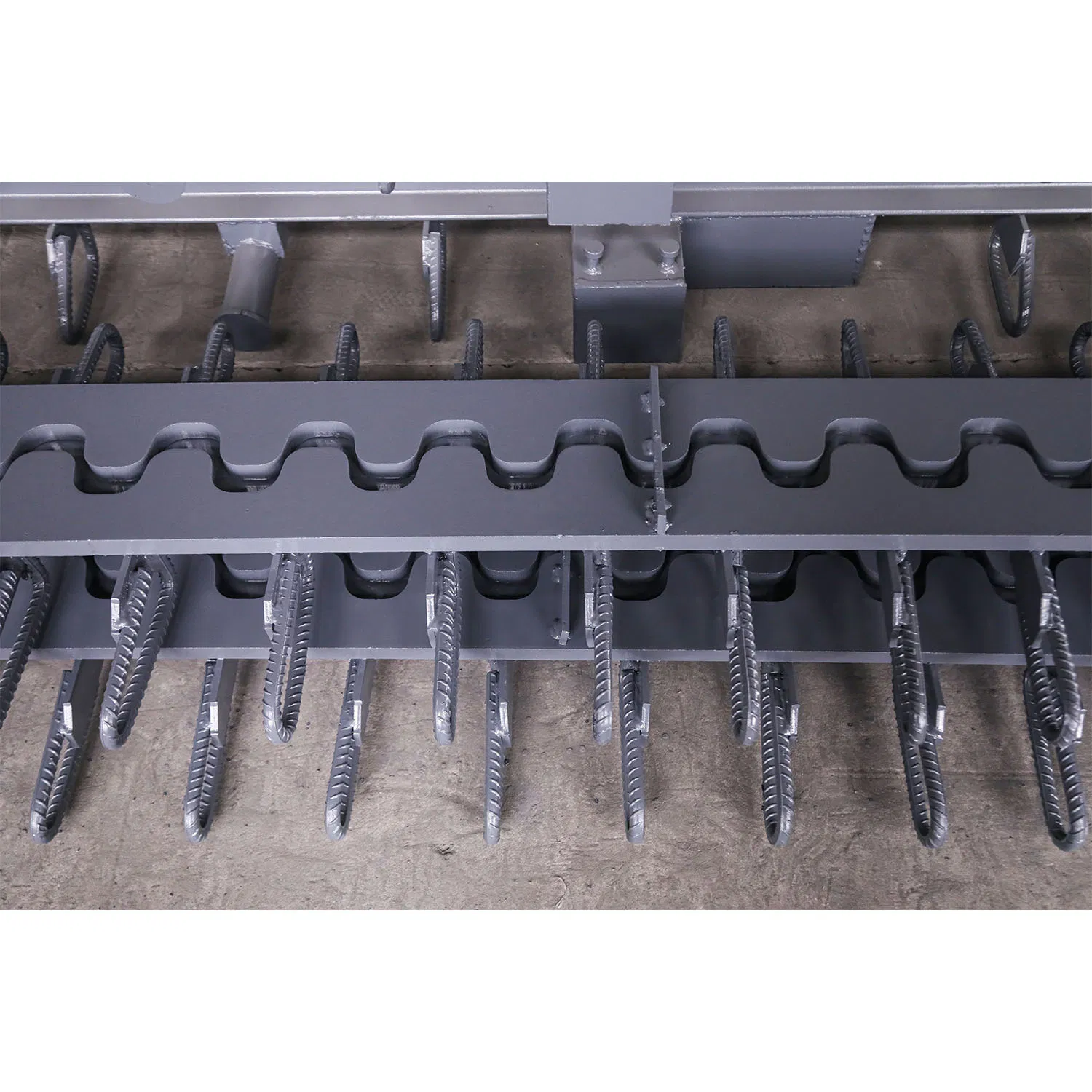Stainless Steel Plate Finger Expansion Joints Comb Tooth Plate Bridge Expansion Joint Used for Highway Bridge