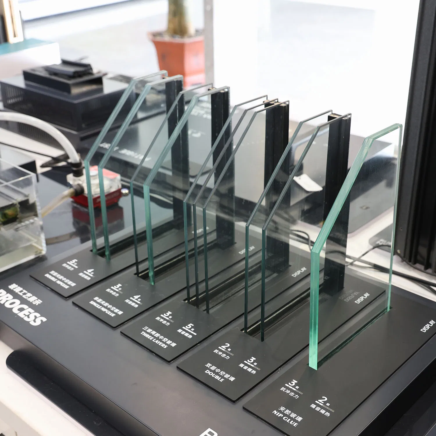 Customized 75 85 105 Series Services Aluminium Casement Window Aluminium Double Glass Window with Steel Fly Screen